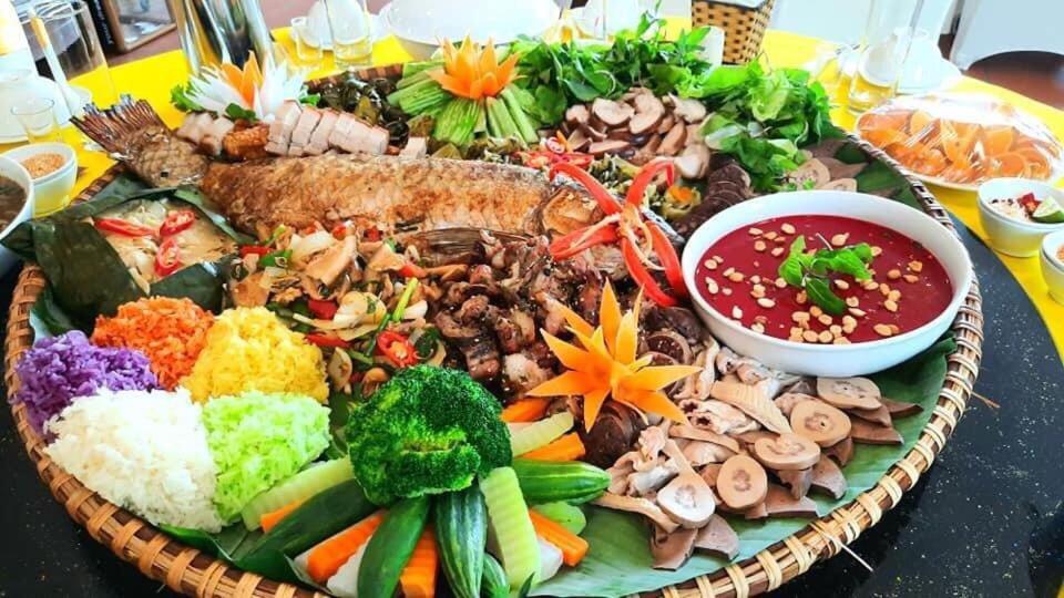 Hoa Binh Hotel Екстериор снимка