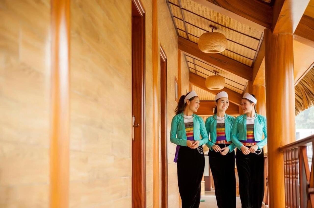 Hoa Binh Hotel Екстериор снимка