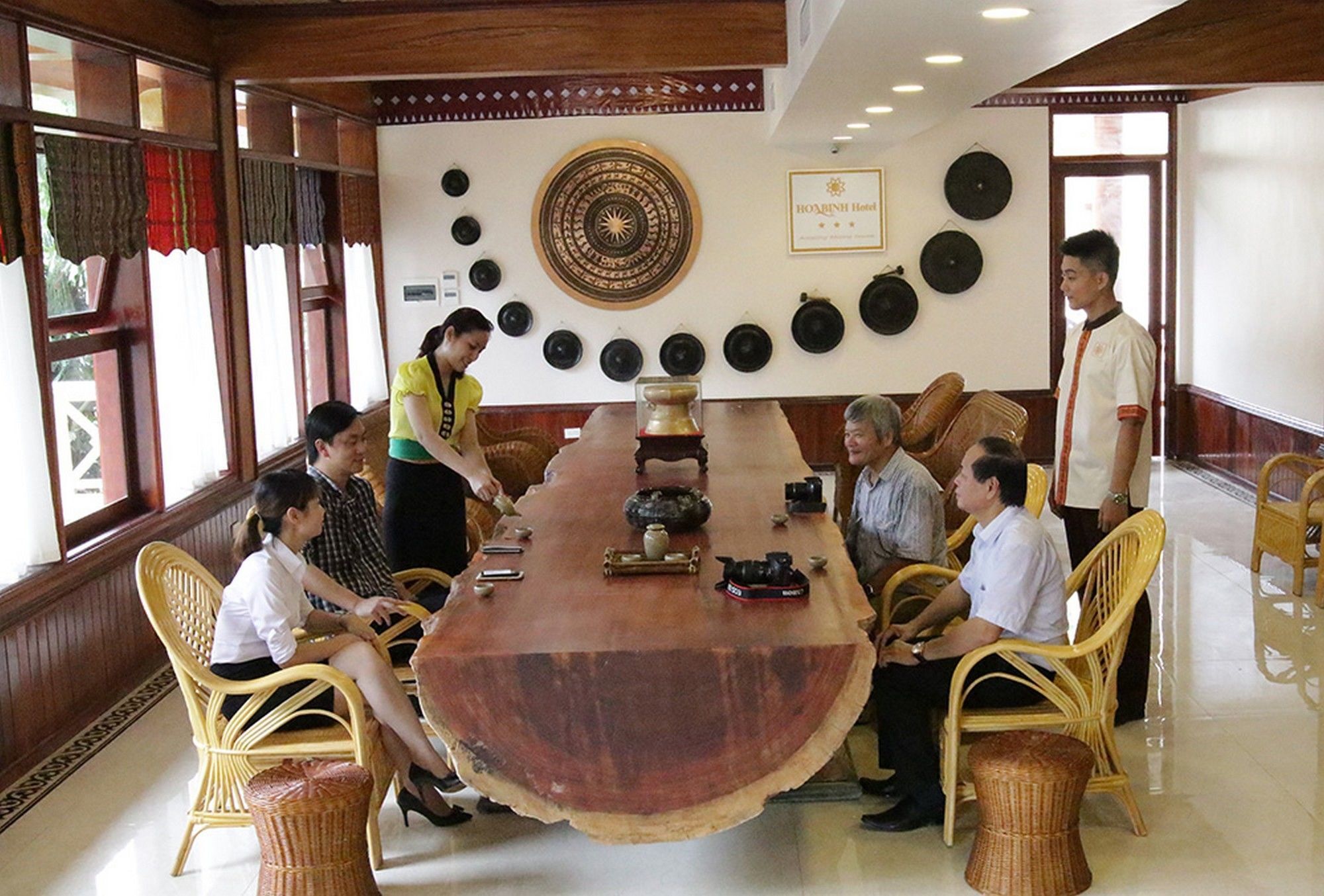 Hoa Binh Hotel Екстериор снимка