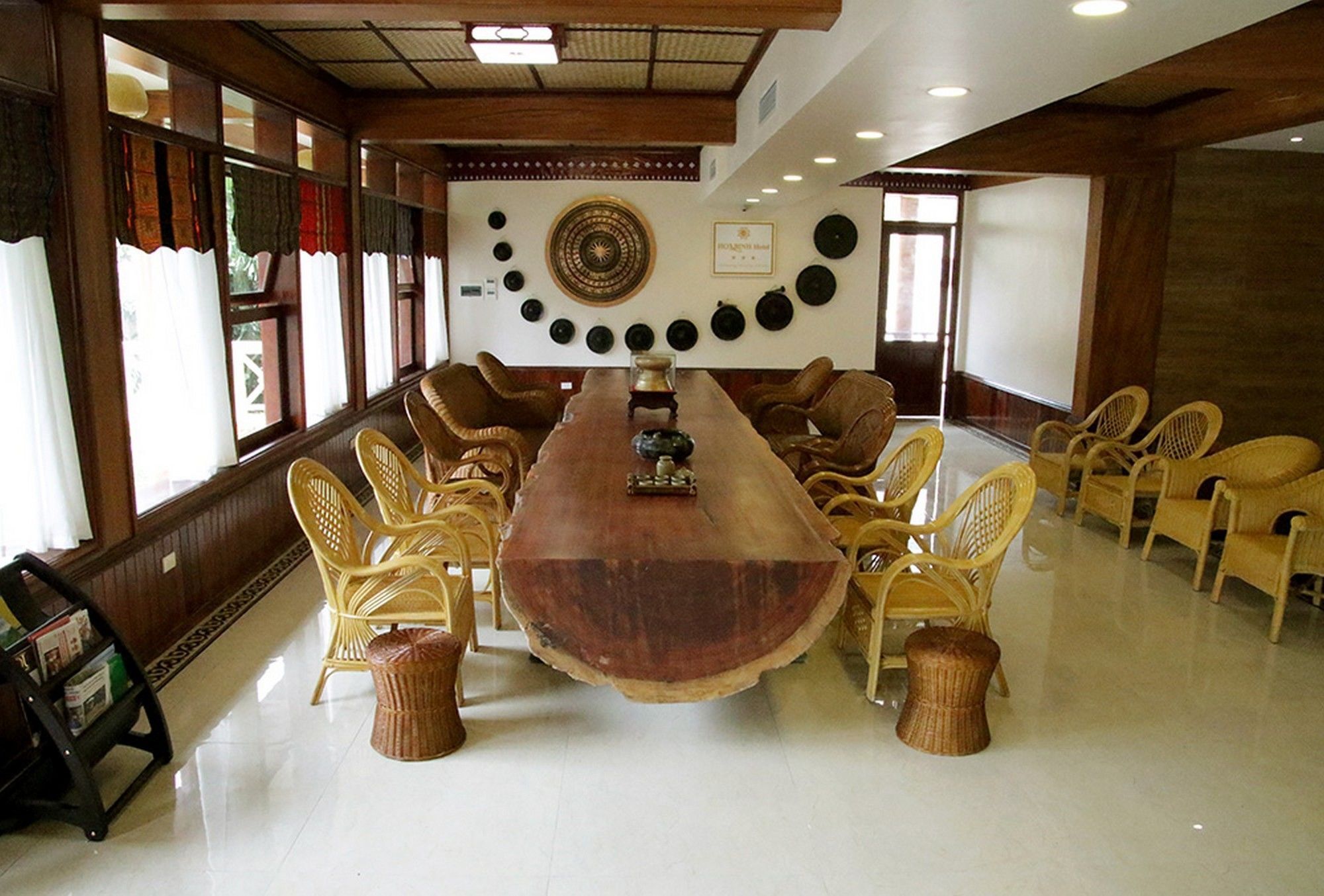 Hoa Binh Hotel Екстериор снимка